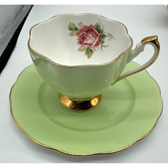Queen Anne England UK Teacup and Saucer Fine bone china Light green - Picture 1 of 6